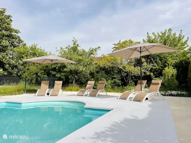 Maison de Terre | France, Dordogne, Cherval - maison de vacances Piscine
