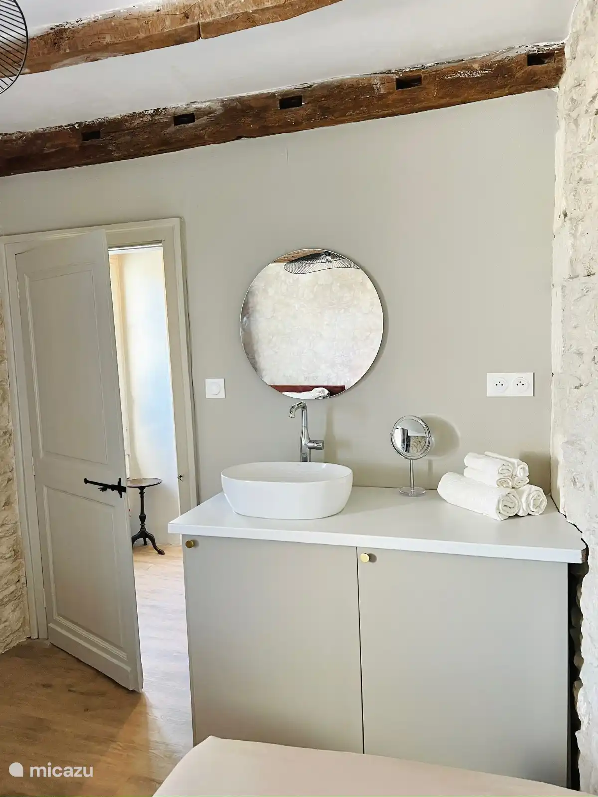 Privates Waschbecken im (Kinder-)Zimmer