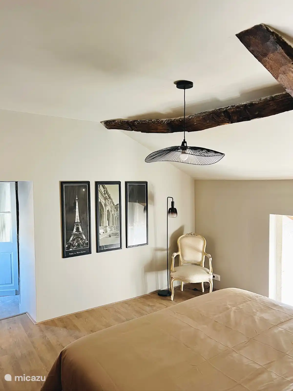 Genießen Sie die Aussicht und die Ruhe bei einer Tasse Kaffee