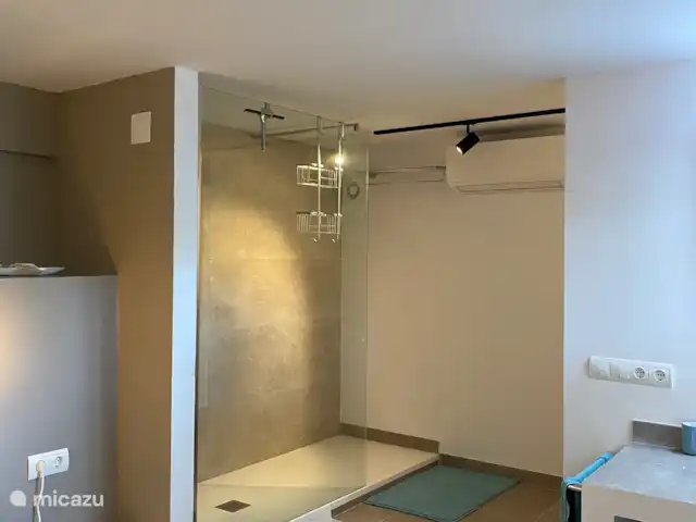 Villa Conchas | Espagne, Costa Dorada, L'Ampolla - maison de vacances Salle de bain/douche attenante sous-sol