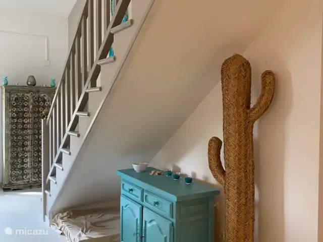Villa Conchas | Espagne, Costa Dorada, L'Ampolla - maison de vacances détail salon sous l’escalier
