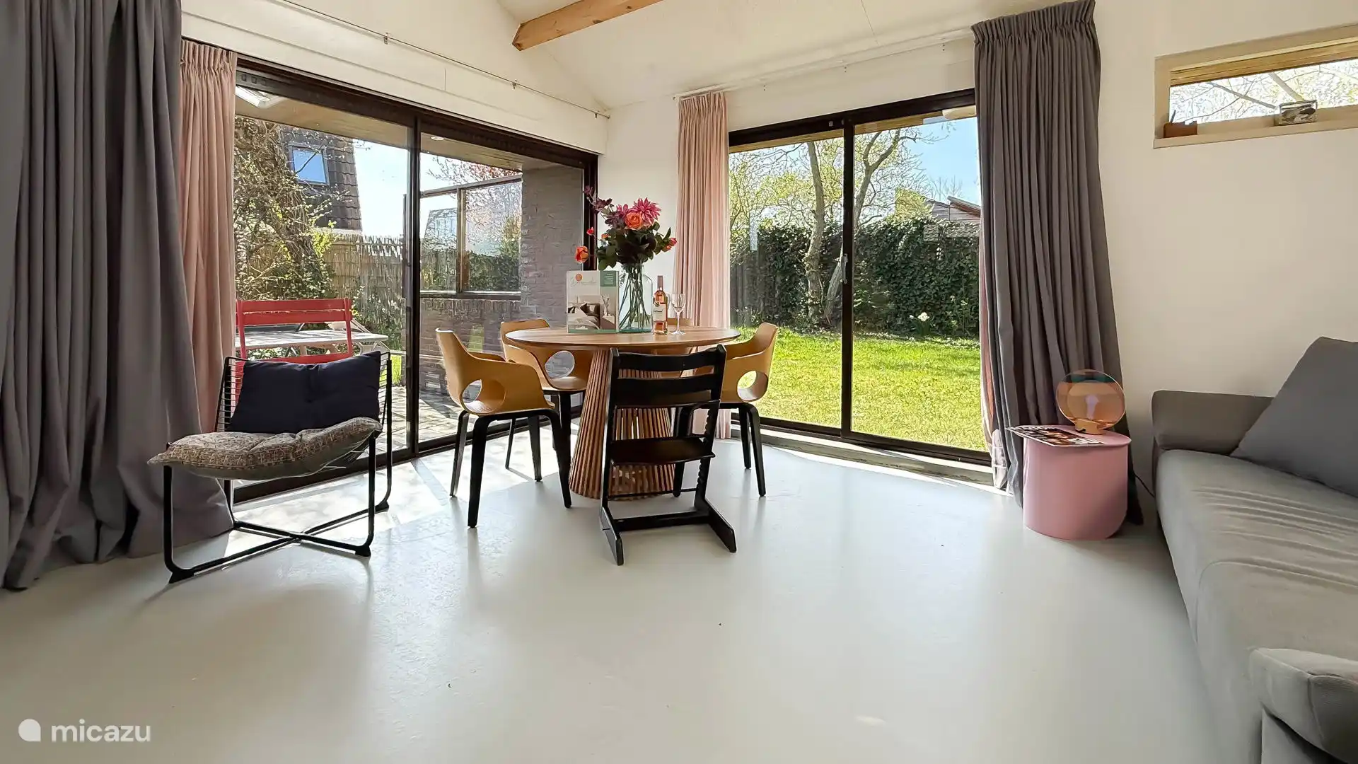 Living room - dining table