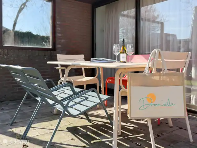 La Maison des Dunes | Pays-Bas, Hollande du Nord, Egmond aan den Hoef - maison de vacances Jardin ensoleillé, entourant la maison de vacances.