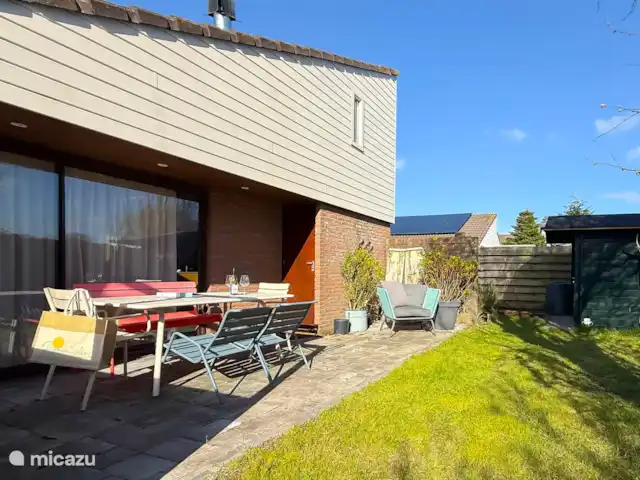 La Maison des Dunes | Pays-Bas, Hollande du Nord, Egmond aan den Hoef - maison de vacances Jardin ensoleillé, entourant la maison de vacances.
