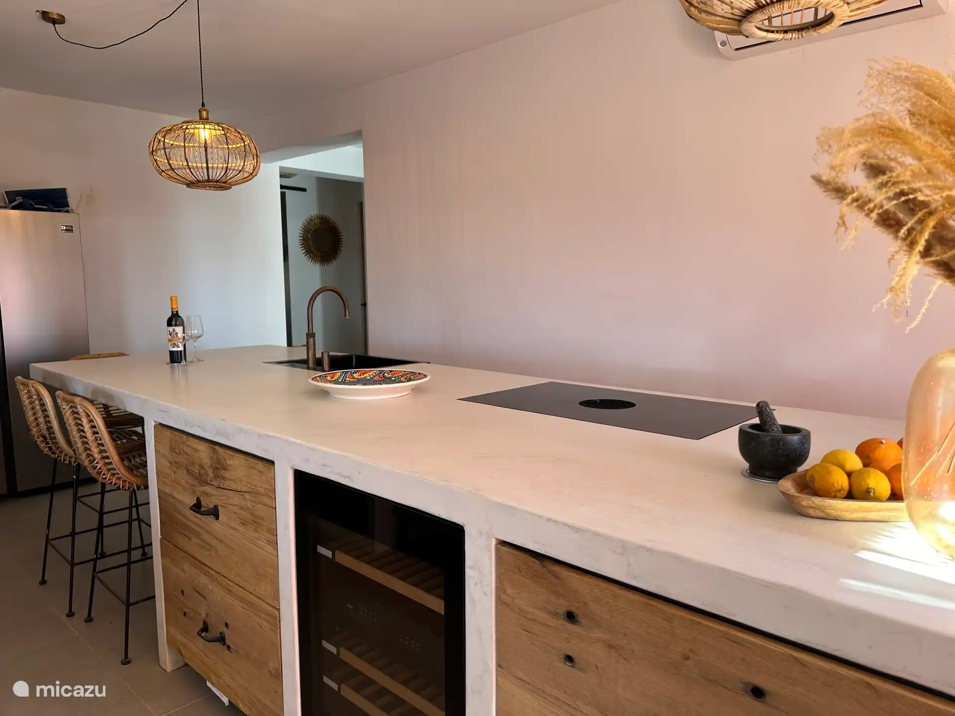 Kücheninsel mit Bar