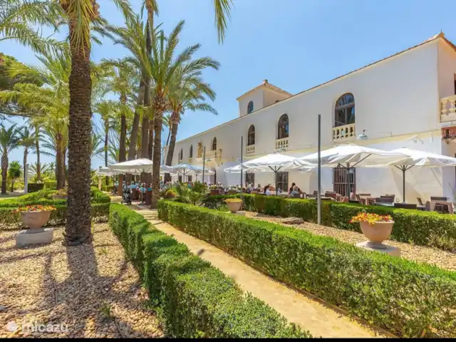 Casa Gusto | Espagne, Costa Cálida, Sucina - appartement terrasse confortable du restaurant El Cason sur l’Hacienda. À 700 mètres de l’appartement.