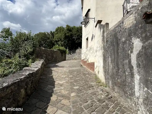 apartamento en Croacia, Istria, Labin – Apartamento Vilete Muralla de la fortaleza en la ciudad montañosa de Buzet
