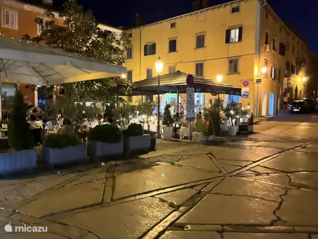 apartamento en Croacia, Istria, Labin – Apartamento Vilete Plaza central con restaurante y cafés en el casco antiguo de Labín