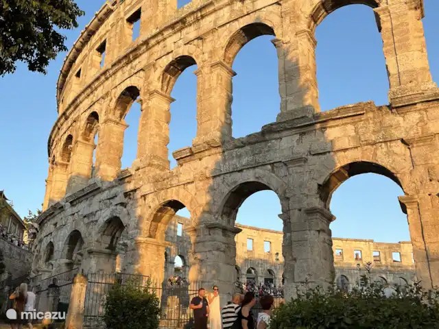 apartamento en Croacia, Istria, Labin – Apartamento Vilete La Arena de Pula con conciertos en verano