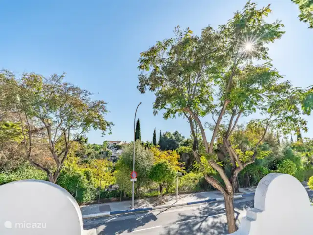 Location de Vacances Espagne, Costa del Sol, Marbella, maison de vacances - VIME Stylish Marbella Townhouse Vue depuis la terrasse