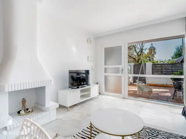 Location de Vacances Espagne, Costa del Sol, Marbella, maison de vacances - VIME Stylish Marbella Townhouse SALON