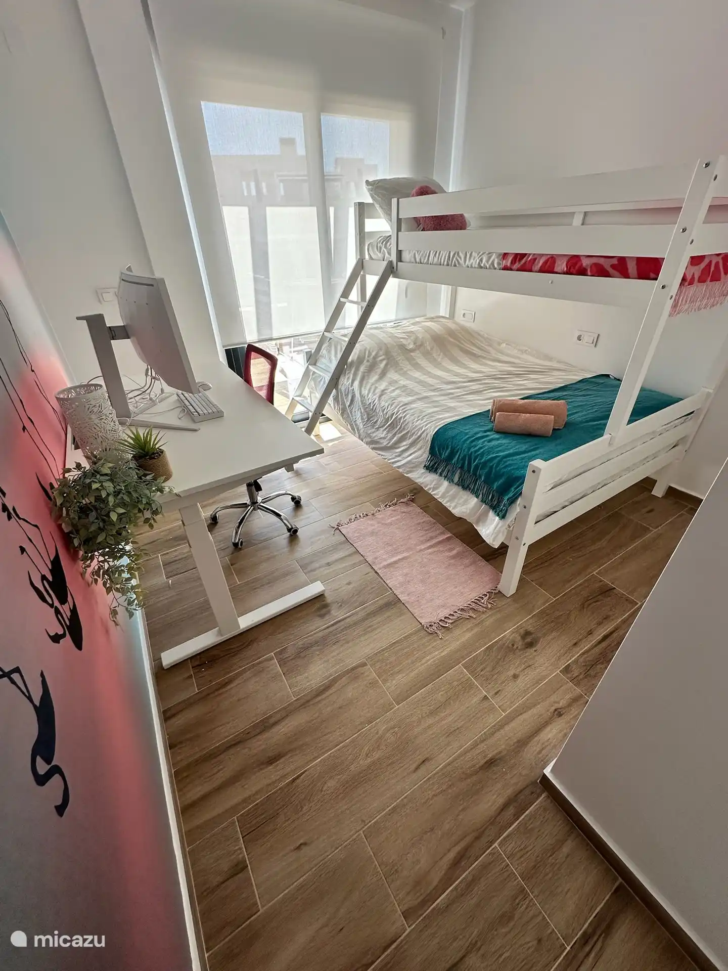 Kinderzimmer/Arbeitszimmer