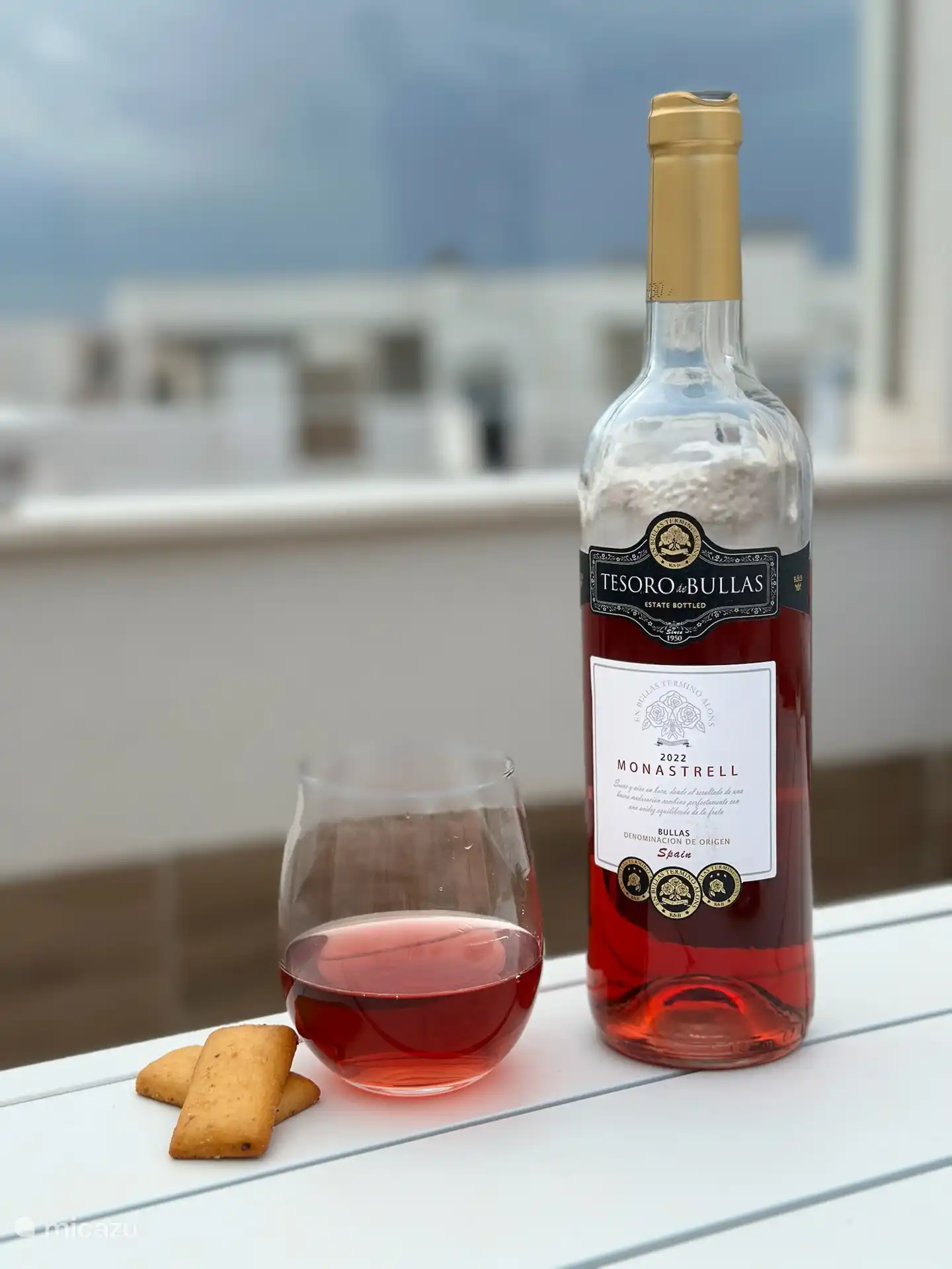 Fügen Sie ein Glas Wein hinzu und genießen Sie