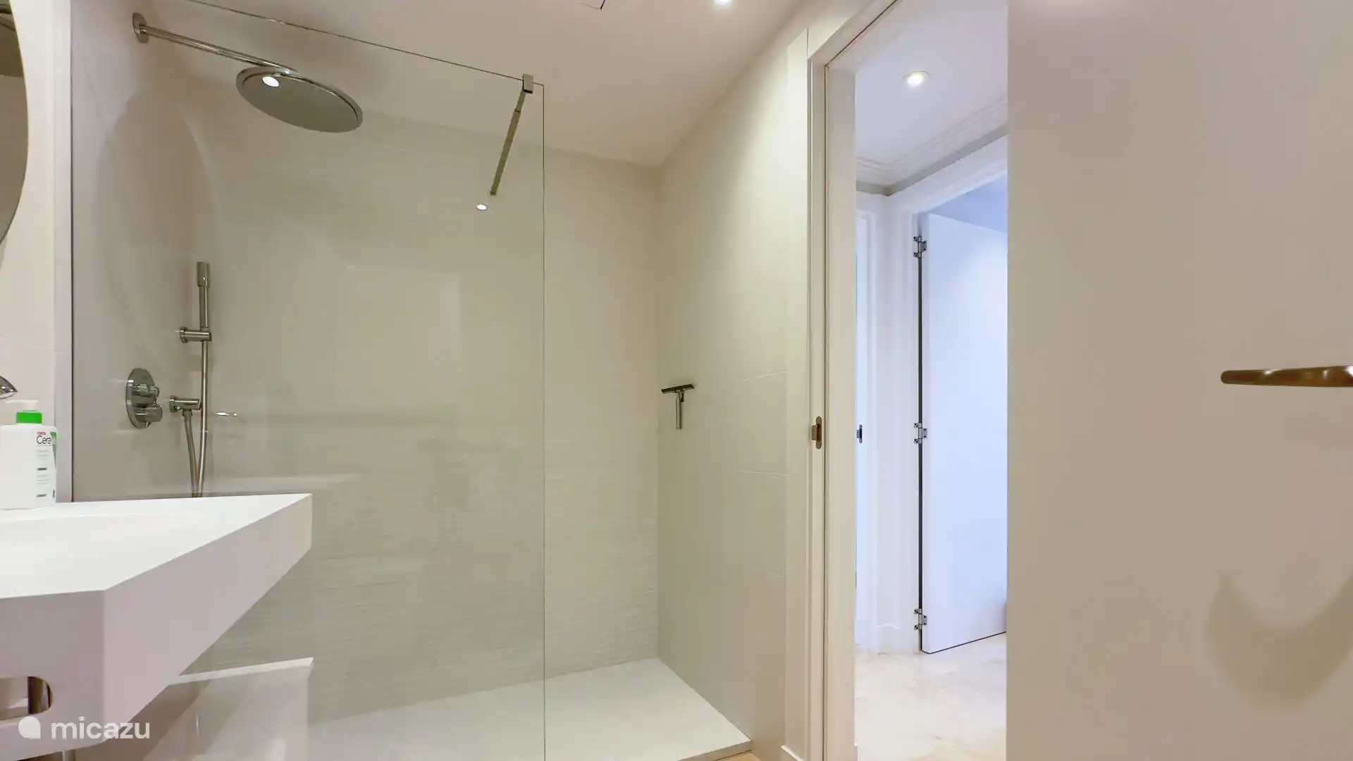 BATHROOM 1 WITH SHOWER