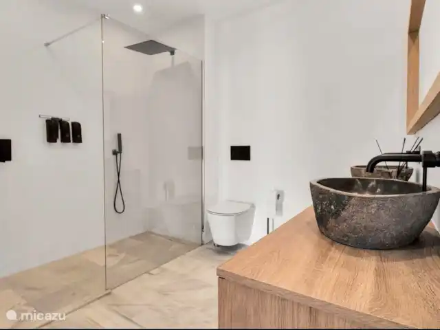 Paradis côtier de Marbella | Espagne, Costa del Sol, Marbella - appartement Salle de bain 2 (partagée entre 2 chambres)
