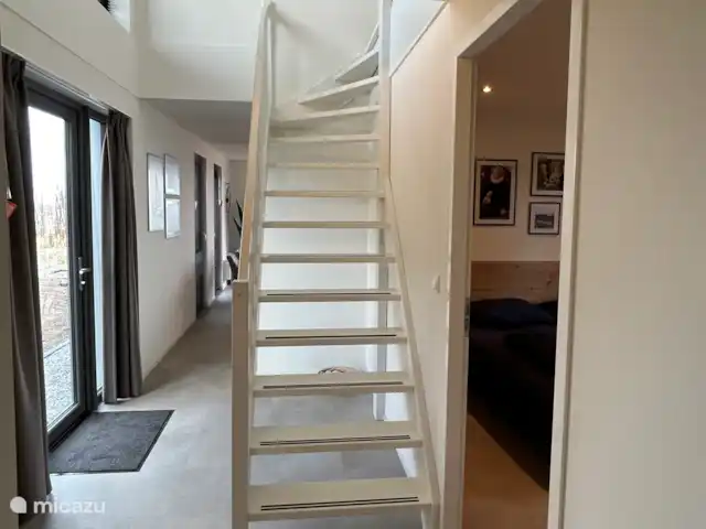 Villa de plage sur l’IJsselmeer 8 pers | Pays-Bas, Hollande du Nord, Enkhuizen - maison de vacances Entrée et escalier jusqu’au sommet