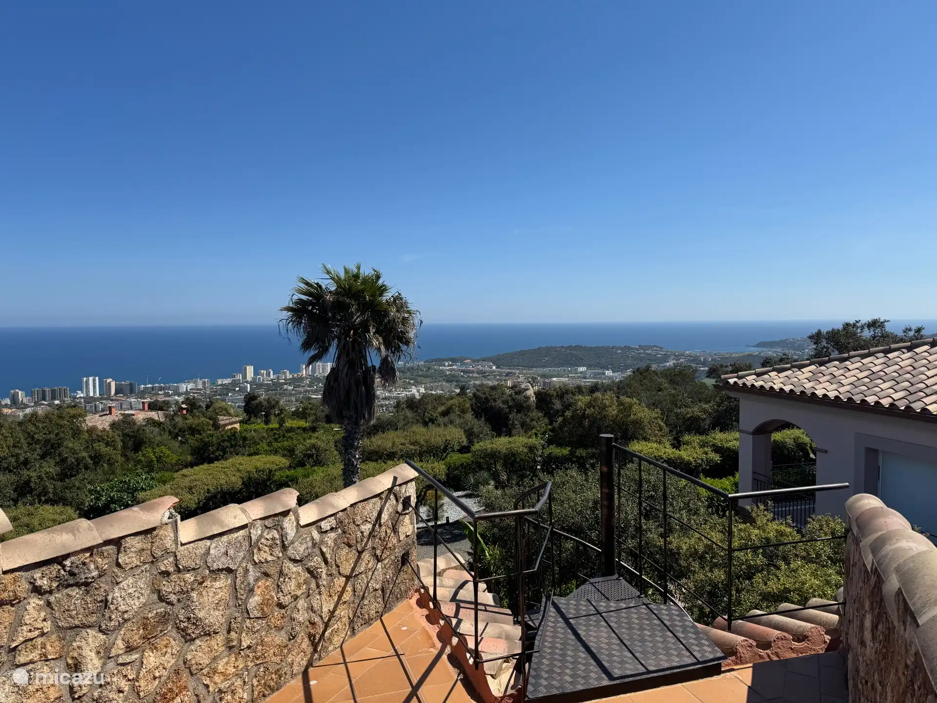 Dachterrasse mit Blick auf das Meer!