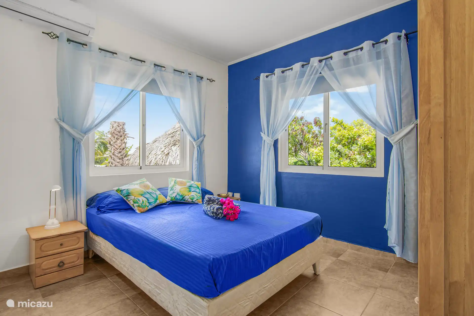 Belle chambre fraîche au vent et avec climatisation