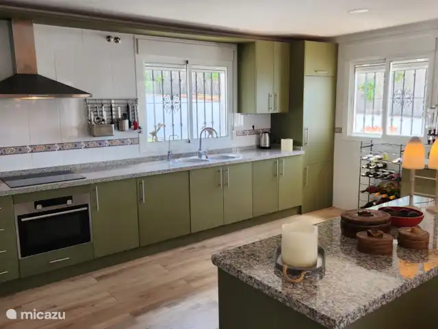 Casa Henrik, dans une réserve naturelle | Espagne, Andalousie, Alcaucin - villa Quelle cuisine spacieuse