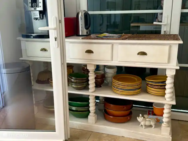 Las cigarras de St-Quentin-la-Poterie en Francia, Gard, Saint-Quentin-la-Poterie - casa vacacional Máquina de café, Boulloire