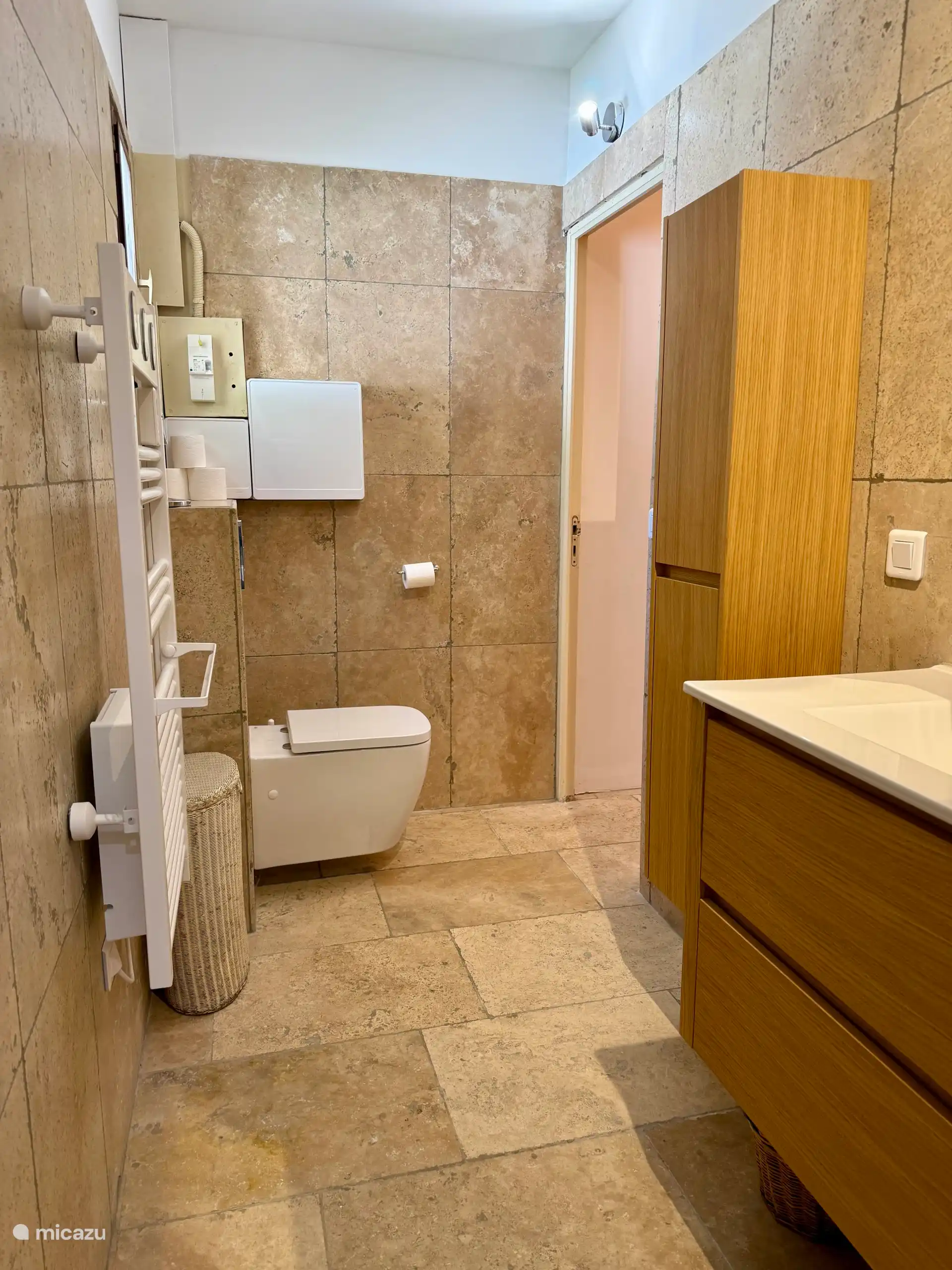 salle de bain pour chambre 2 et 3