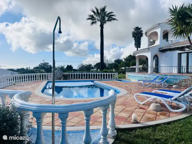 Location de Vacances Portugal, Algarve, Albufeira, villa - Brisa do Mar Douche extérieure