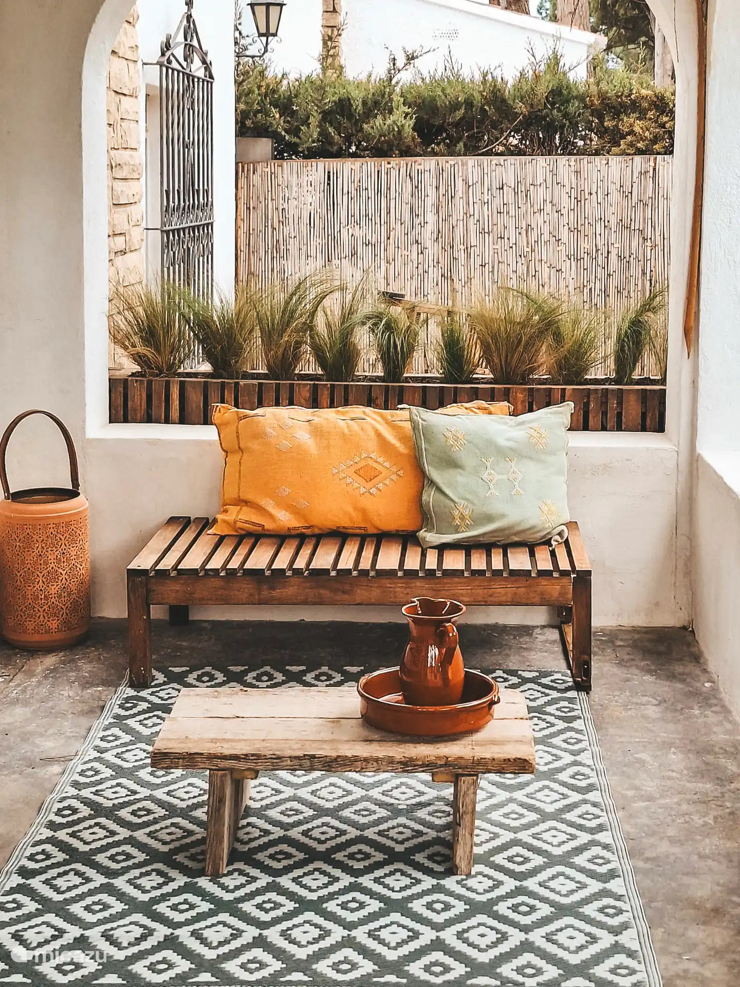 Gemütliche Sitzecke am Eingang