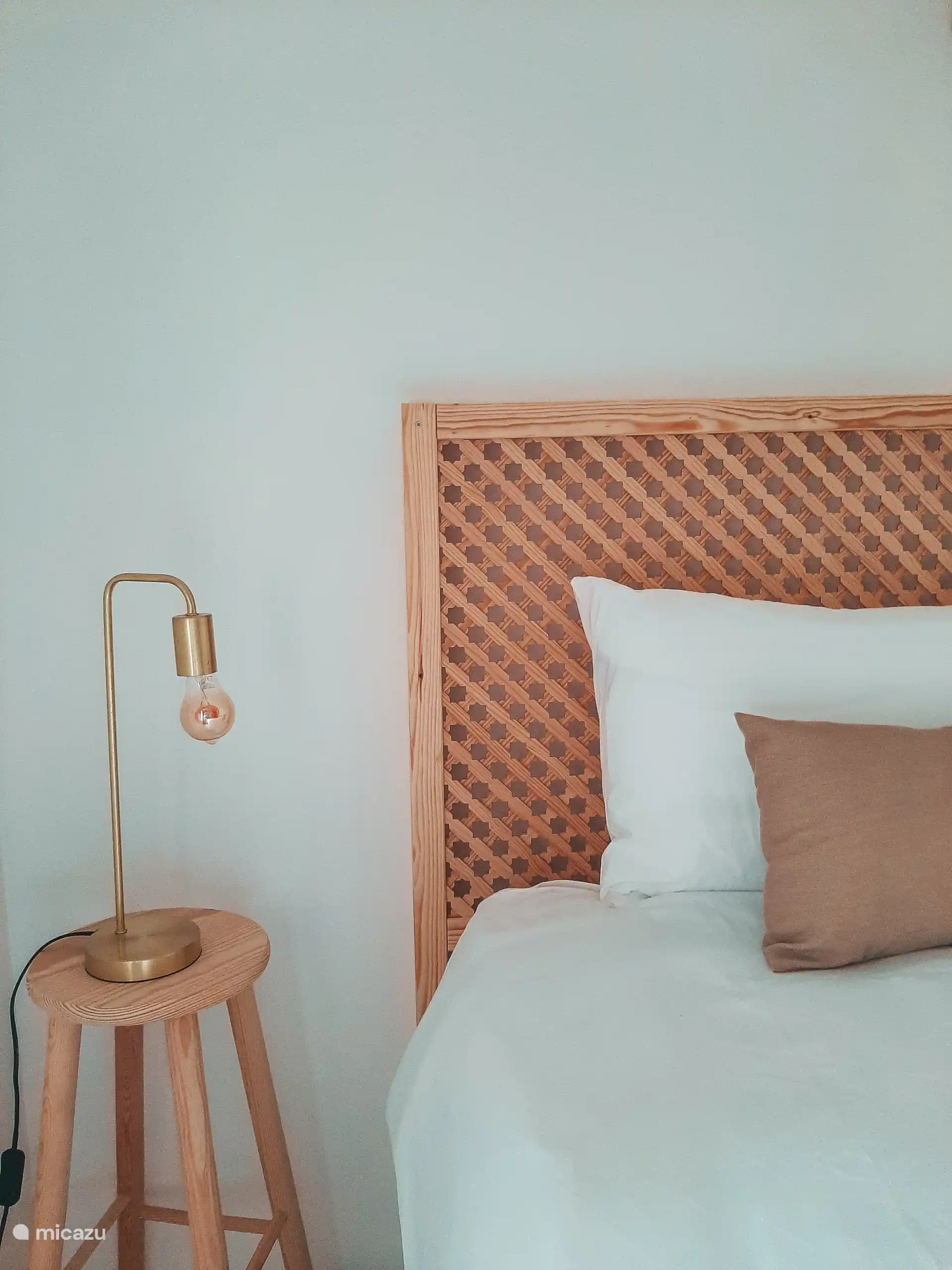 Schlafzimmer 2 mit Doppelbett und Klimaanlage