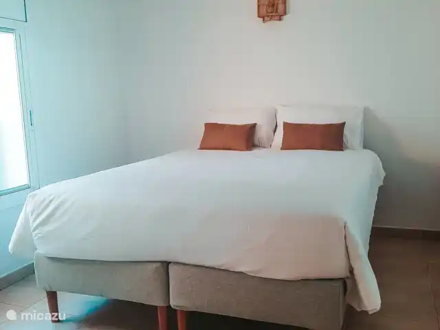 Location de Vacances Espagne, Costa Dorada, Mont-Roig del Camp, maison de vacances - Casa Porta Verda Chambre 2 avec lit double et climatisation