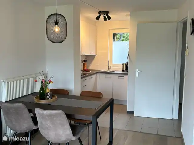 Appartement de vacances Le Plateau Cottesser | Pays-Bas, Limbourg, Heijenrath - maison mitoyenne Cuisine ouverte avec coin repas.