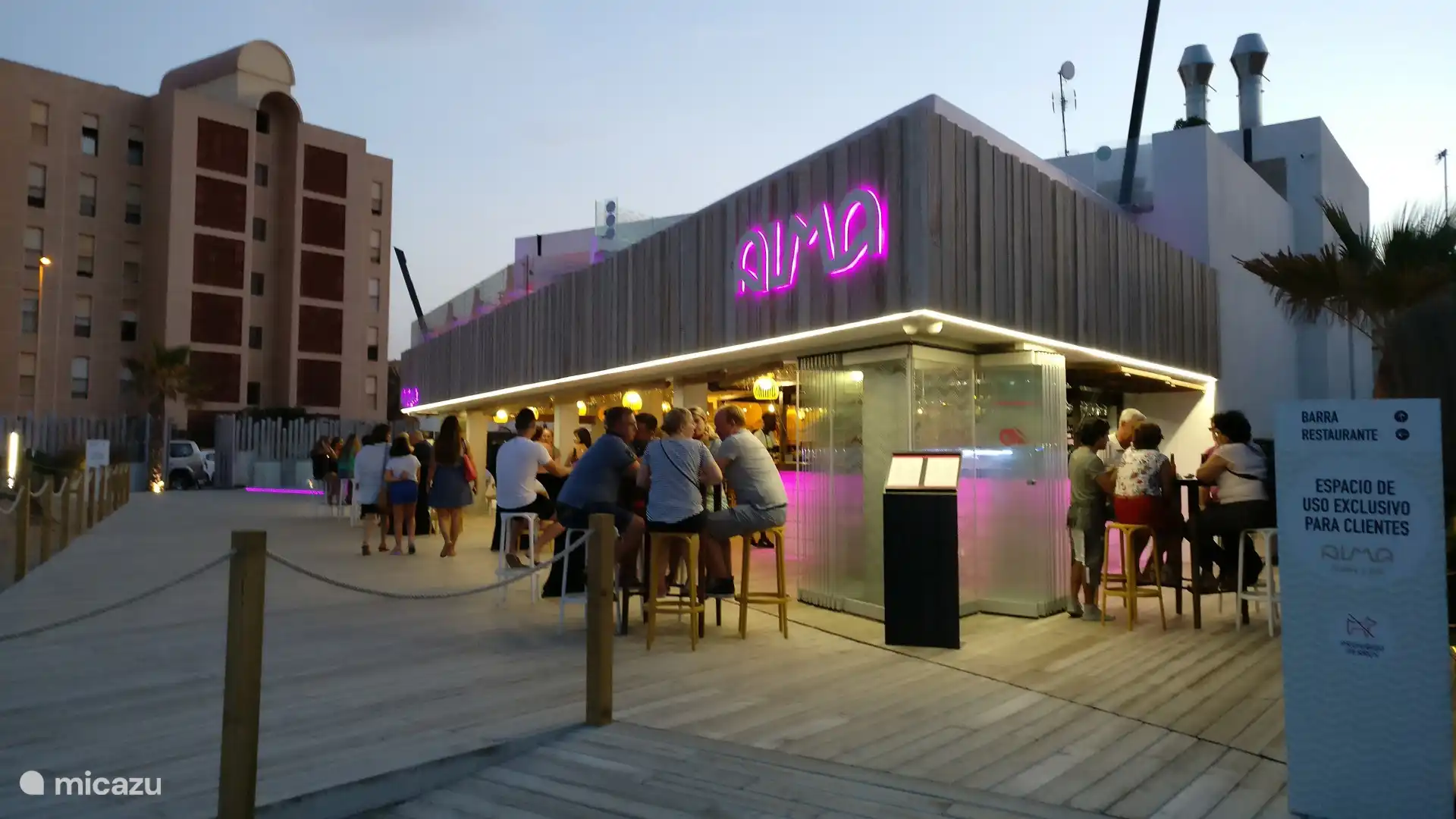 Chirinquito by the sea