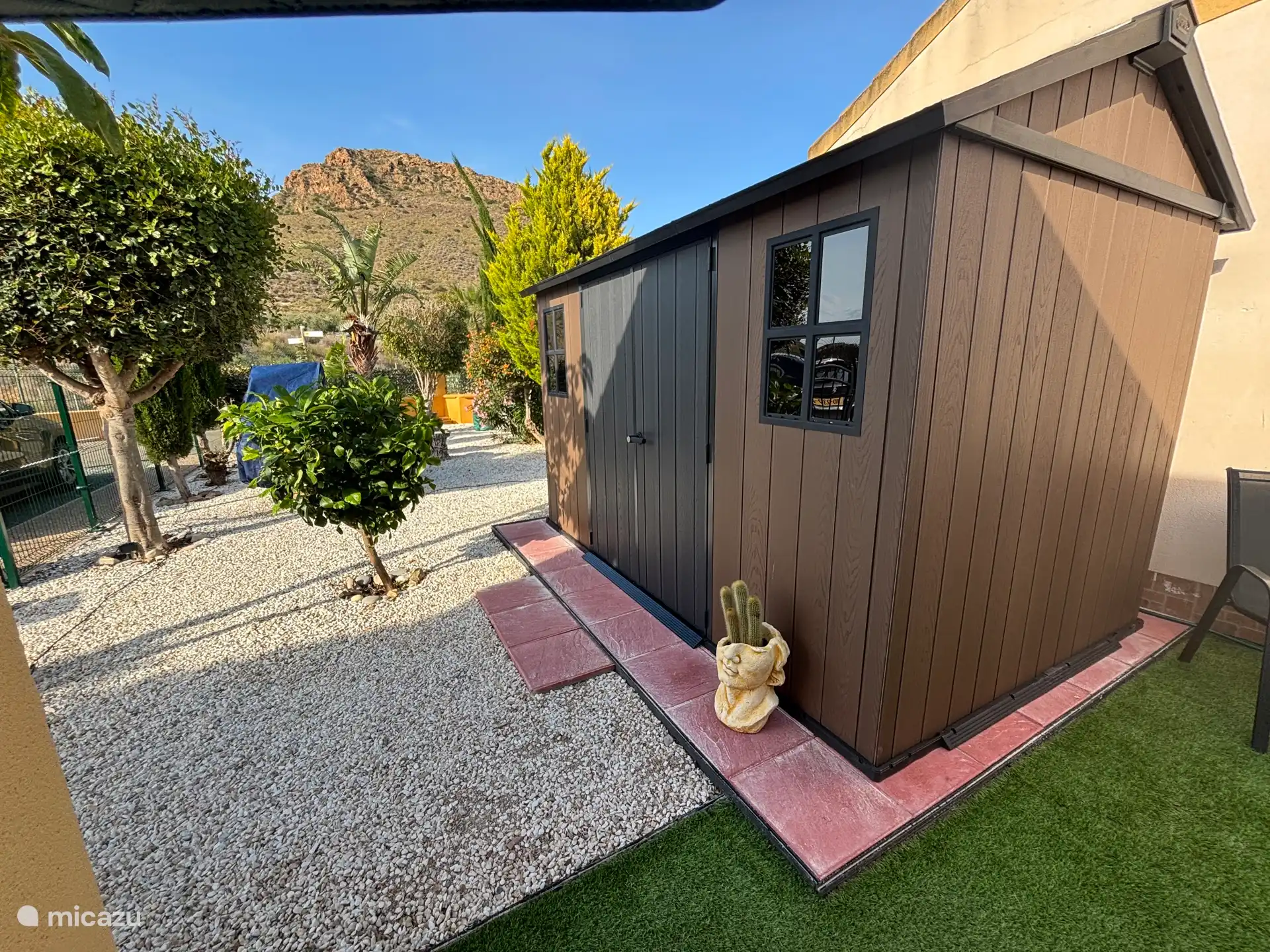 View of the garden 