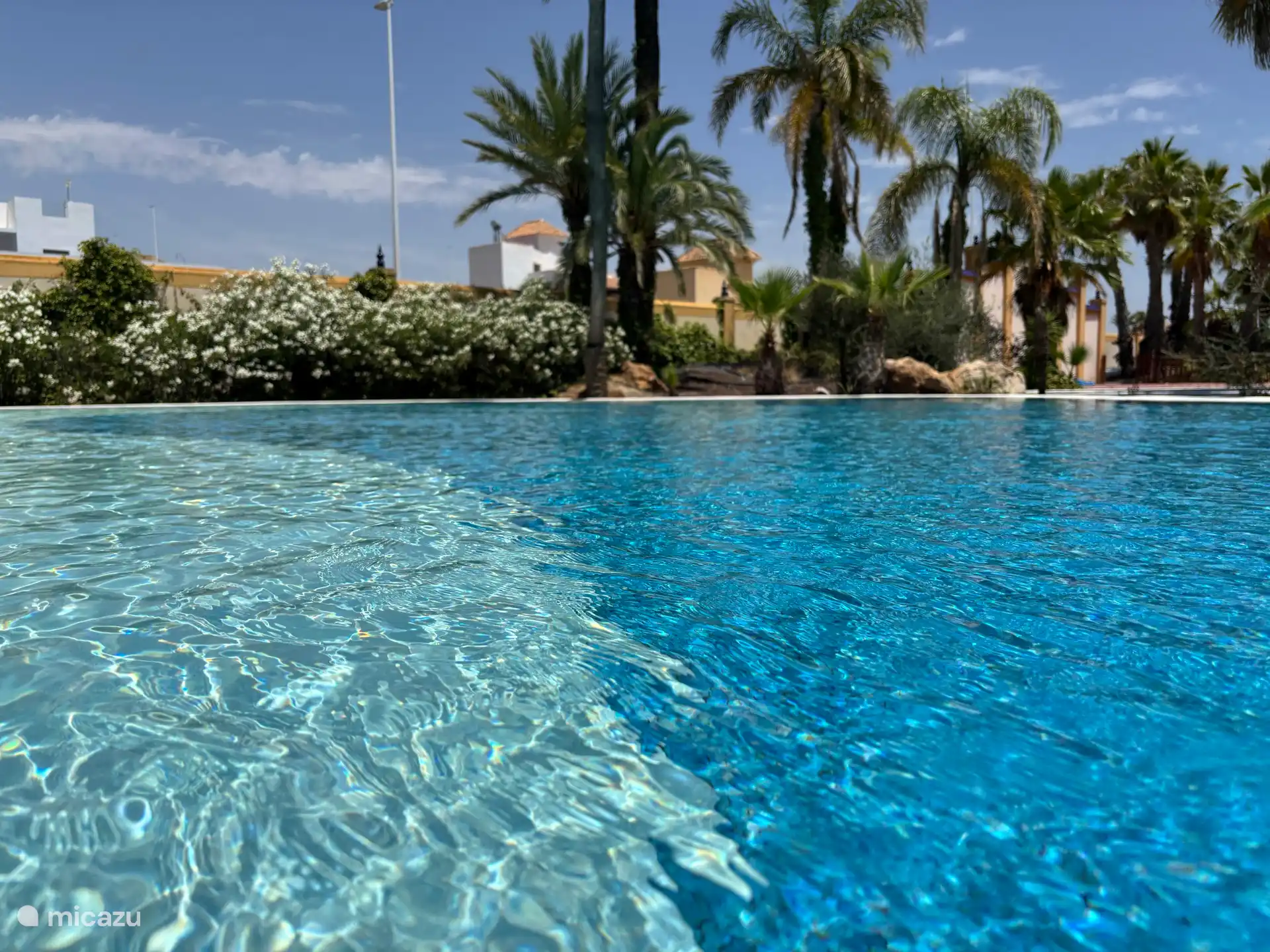 Beautiful swimming paradise at 150 m walking distance
