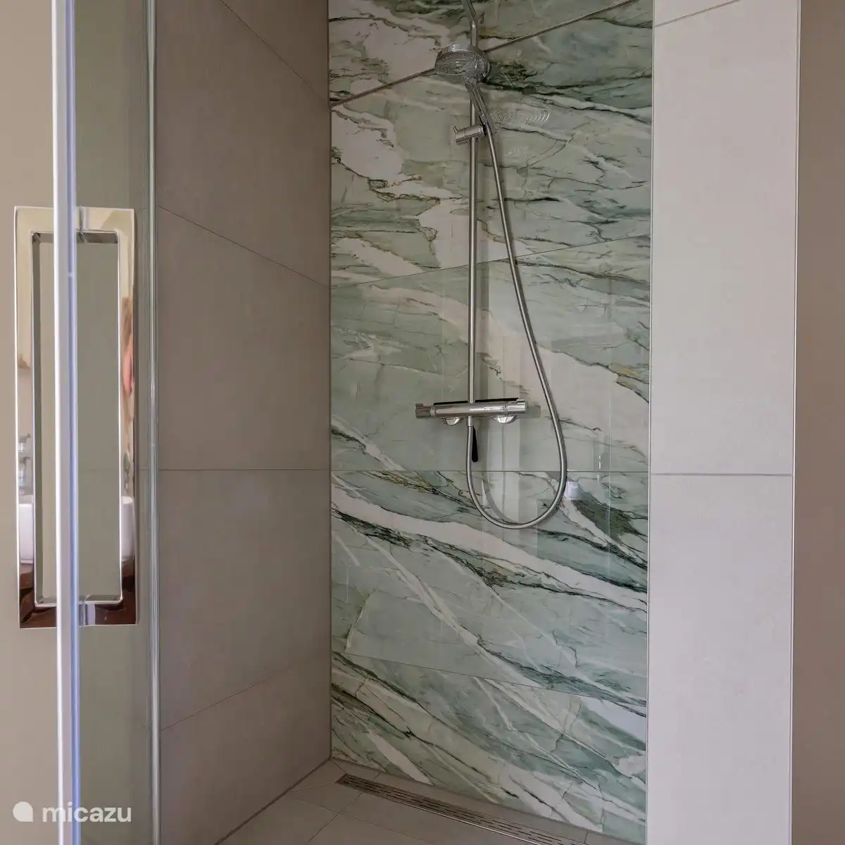 Badezimmer im ersten Stock