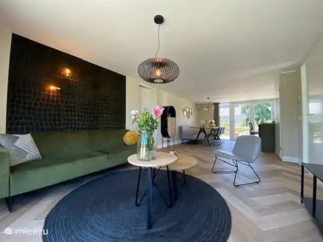 Modern Sint Maarten huren in Nederland, Noord-Holland, Sint Maarten - vakantiehuis Woonkamer