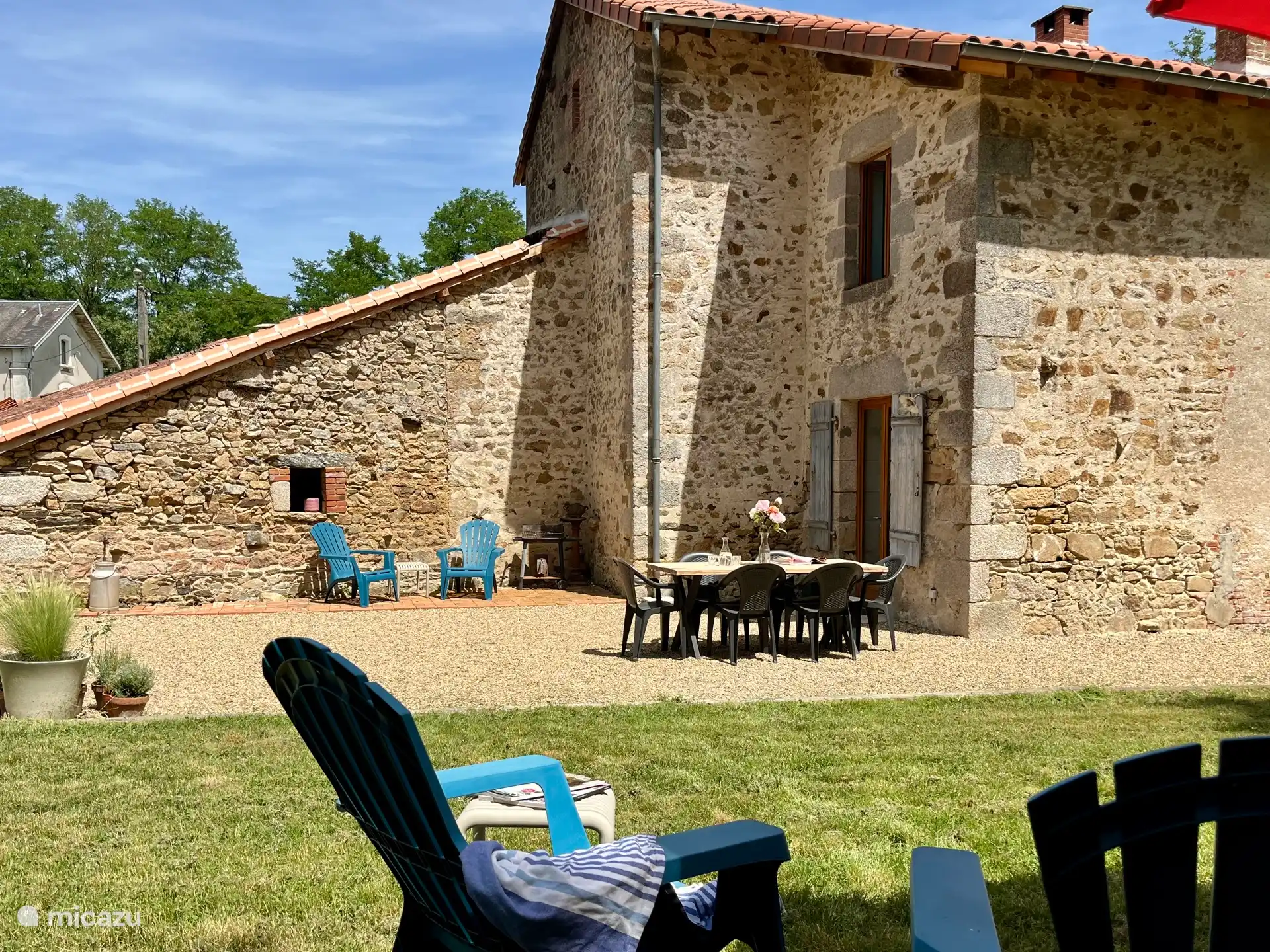 Gîte La Buvette mit Terrasse