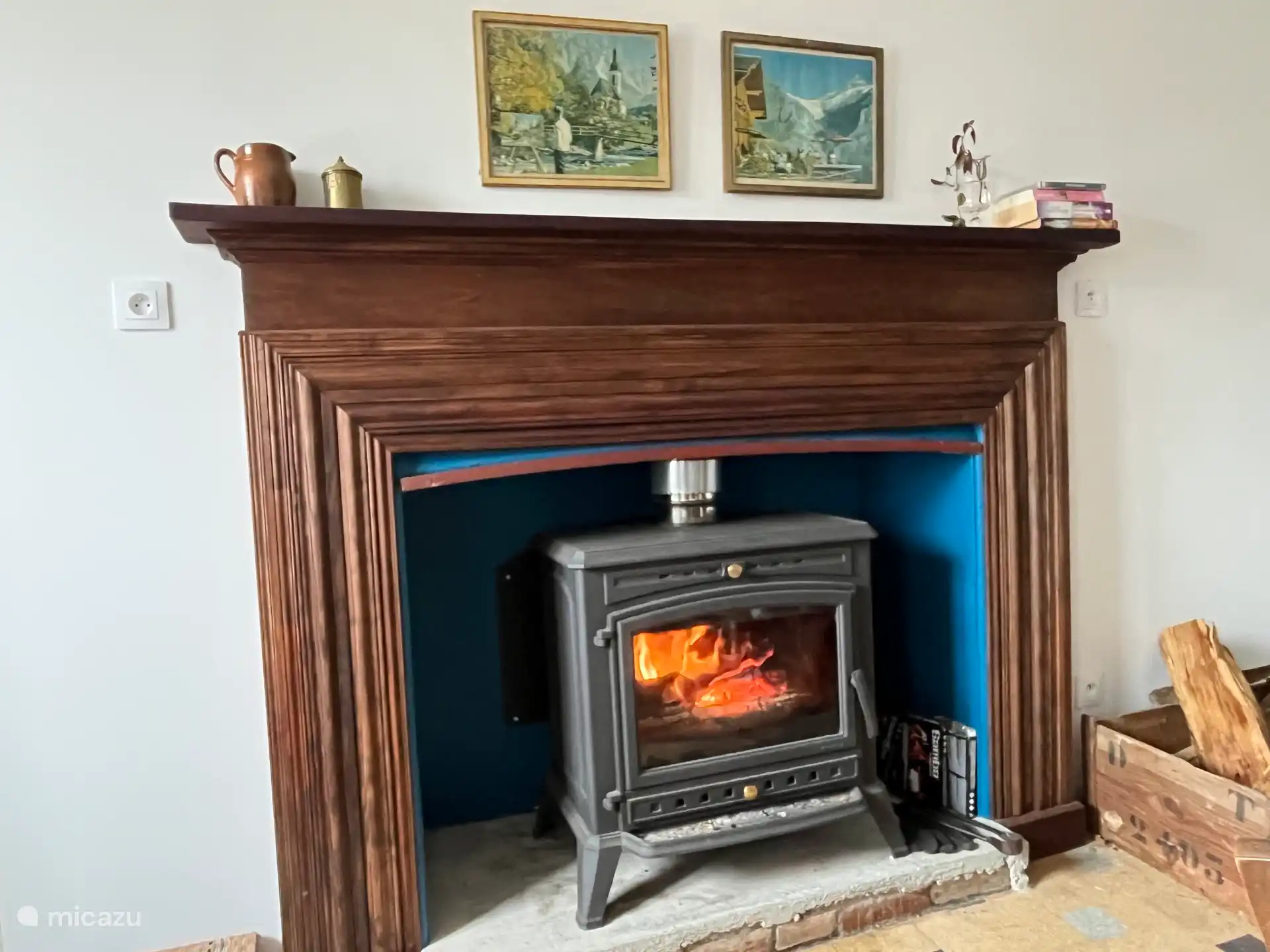 Der Holzofen im Esszimmer