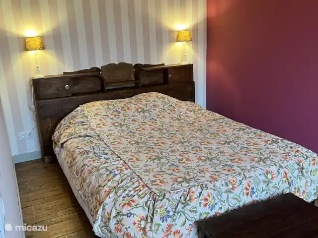 Buvette de la Gare en Francia, Alta Viena, Blond - casa vacacional Habitación Rosa