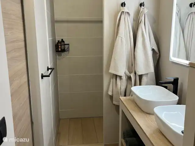 Chambre Océano B&B Casa-Bienvenido | Espagne, Andalousie, Arenas - chambres d'hôtes Salle de bain attenante
