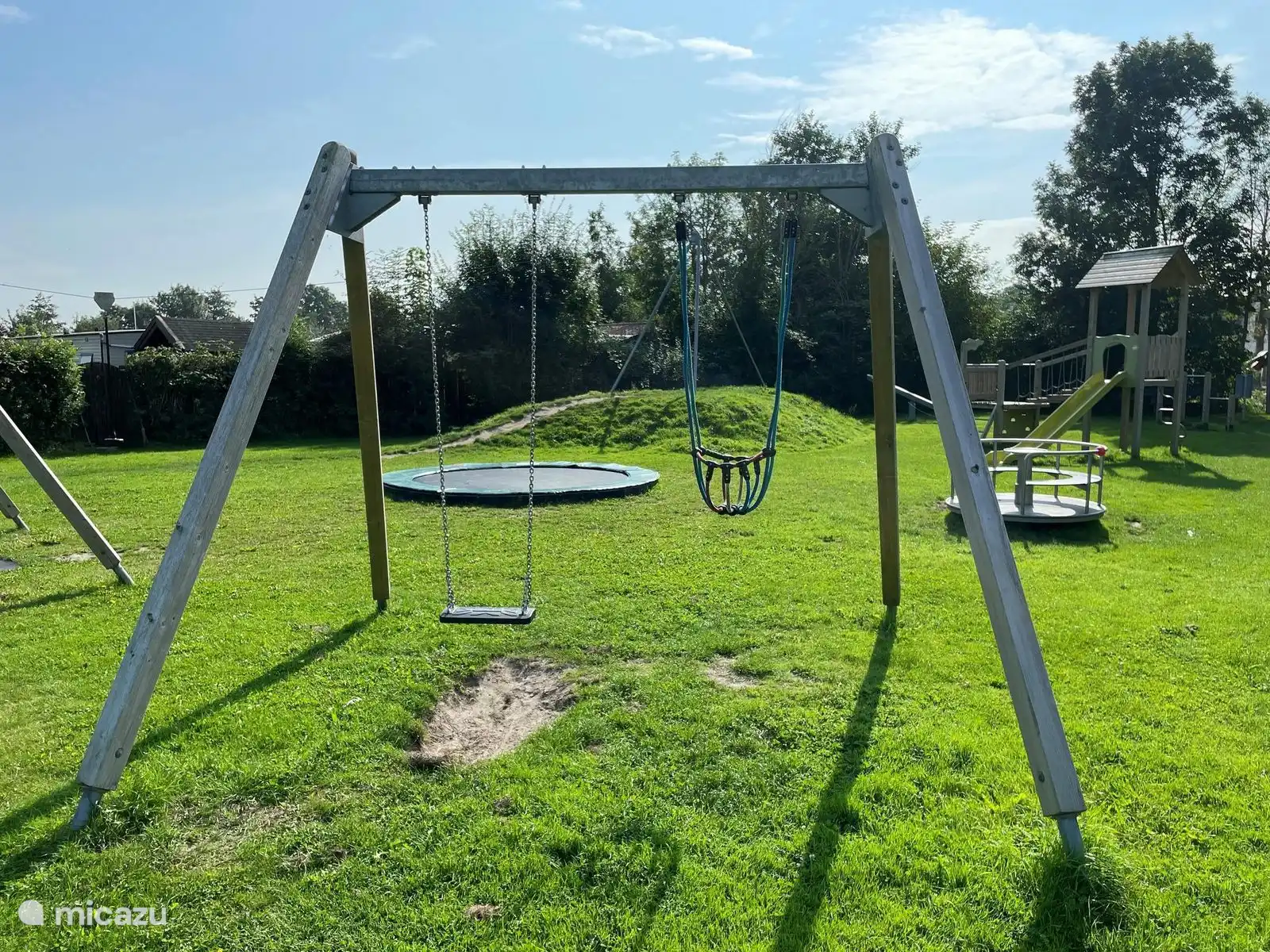 Aire de jeux commune parc de vacances