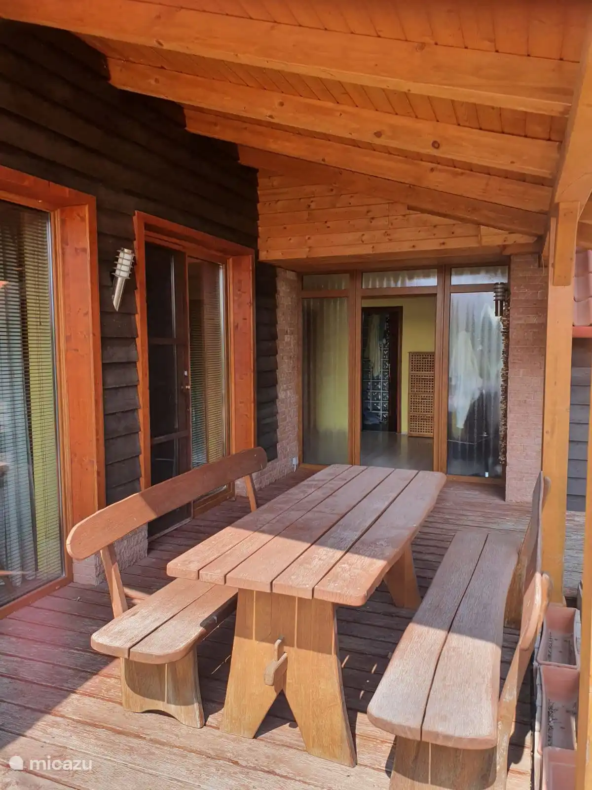 porche terraza delantera