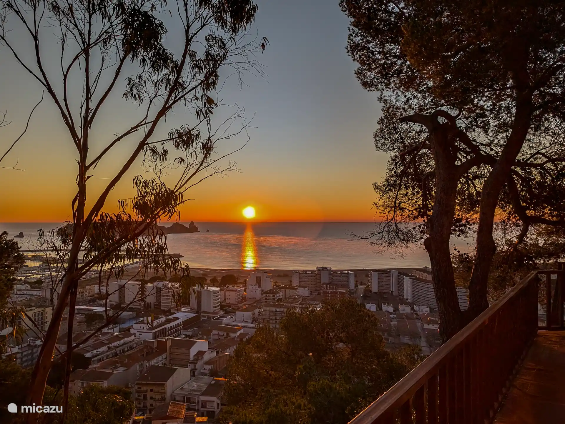 en vanuit je bed de zonsopgang zien