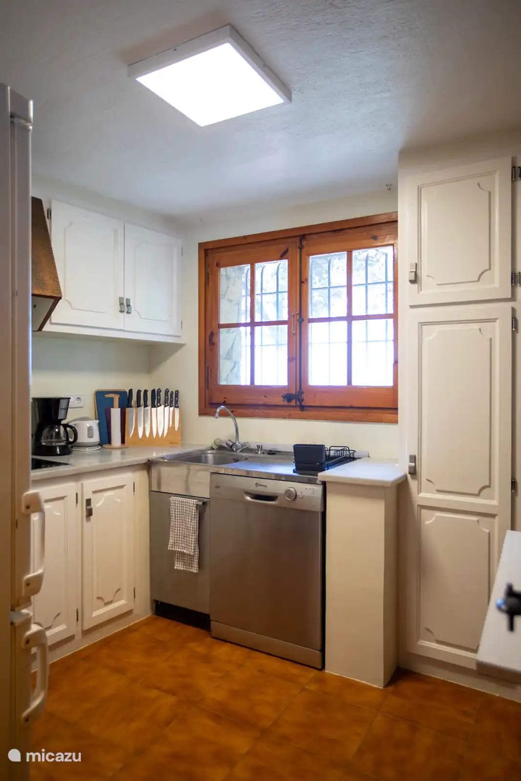 Keuken voorzien van alle gemakken