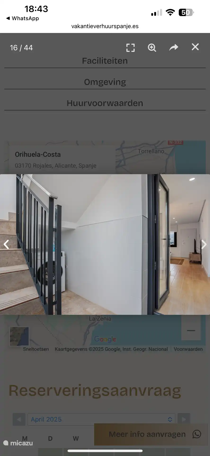 Via the stairs in the hall you reach the large, sunny roof terrace where you can enjoy. In the hall itself you will also find a practical washing machine, ideal for convenience during your stay.