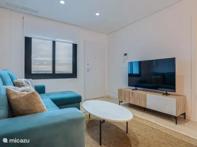 Penthouse de luxe à Torrevieja | Espagne, Costa Blanca, Alicante - penthouse Avec Smart TV. 
Profitez de vos émissions sur Netflix et écoutez de la musique sur YouTube.