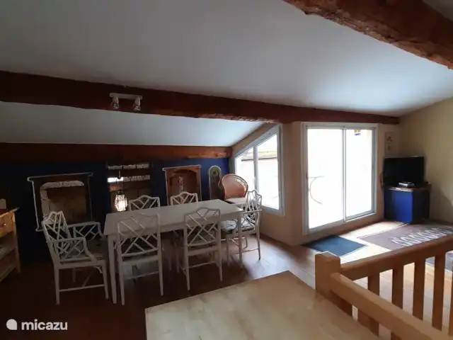 'Nenuphar' Huis in Marseillan huren in Frankrijk, Hérault, Marseillan - vakantiehuis Eethoek en terras, tussenverdieping