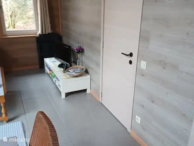 chalet en Bélgica, Ardenas, Oignies-en-Thierache – Holandés Francés Inglés Mesa de TV.