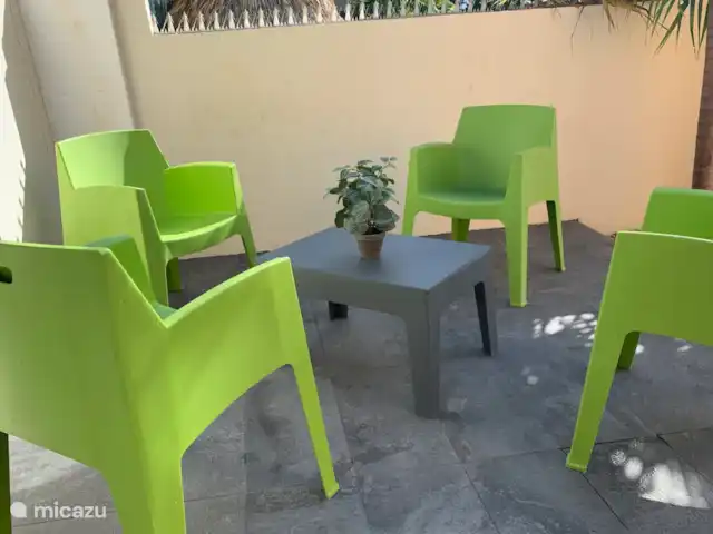 Apartamento Beach Life 11/K en Curazao, Banda Arriba (este), Jan Thiel - apartamento El patio privado con barbacoa.