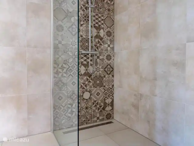 À l’extérieur au bord de la mer | Pays-Bas, Hollande du Nord, Saint Martin - maison de vacances Salle de bain 1er étage