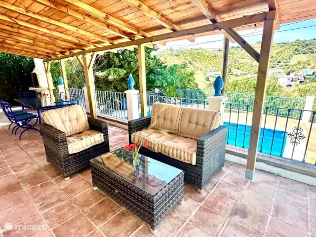 villa huren in Spanje, Andalusië, Viñuela – Villa los Romanes Loungecorner